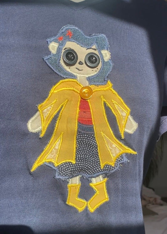 Button eye doll T